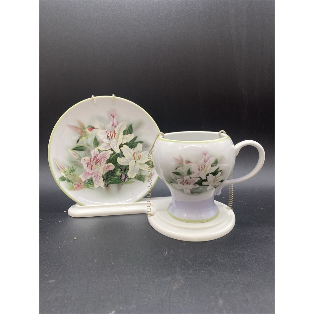 Teleflora Lena Liu Hummingbird & Lilies Ceramic Cup & Saucer Set Potomac MD